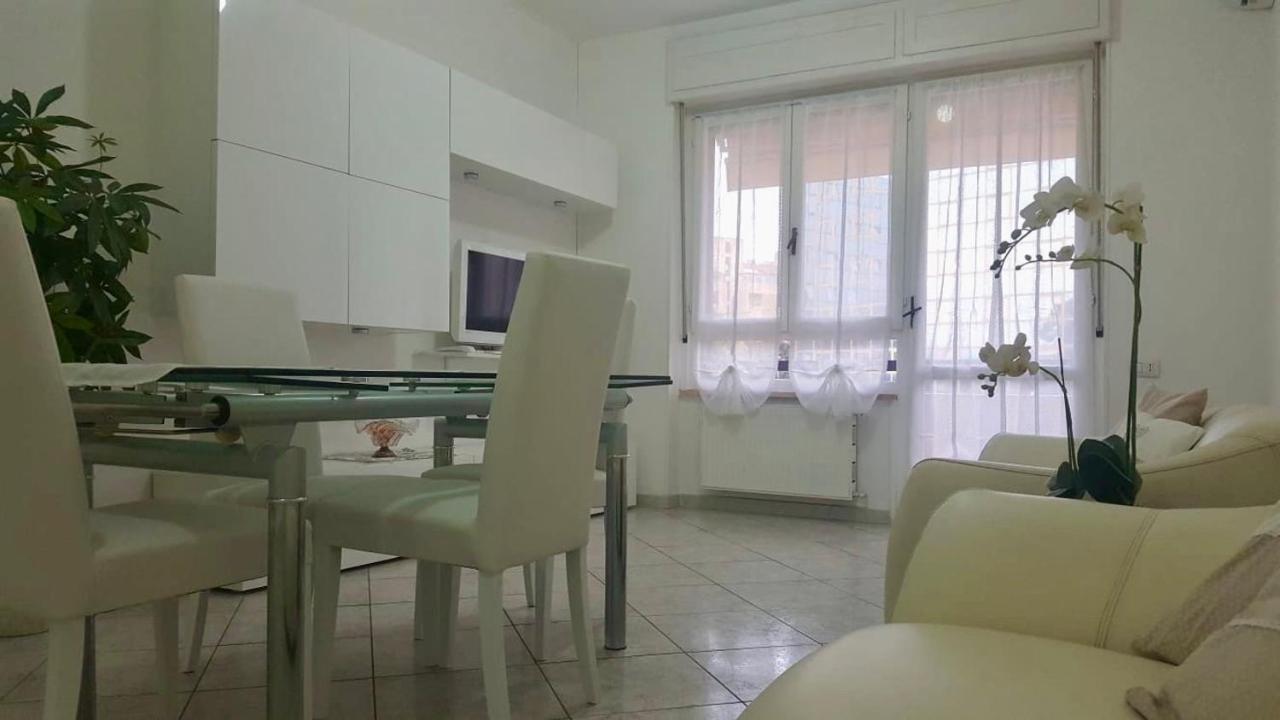 Elena'S Home Cagliari Bagian luar foto